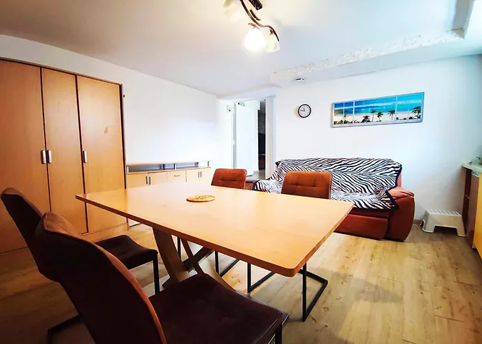 Cozy Corner With Kitchen& Private Bath Πανσιόν 3*