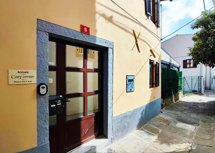 Πανσιόν Cozy Corner With Kitchen& Private Bath