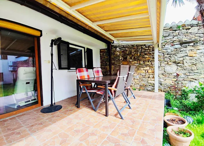 ゲストハウス Cozy Corner With Kitchen& Private Bath 3*